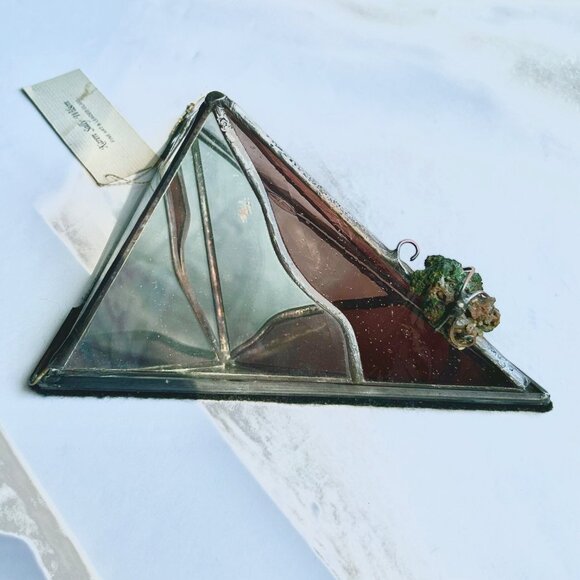 Vintage Glass Trinket Box signed by artist, Triangular PYRAMID leaded glass box - Picture 16 of 16